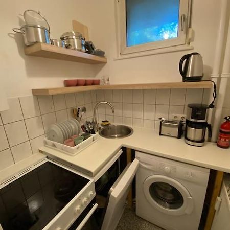 Apartment With Balcony Berlin Luaran gambar
