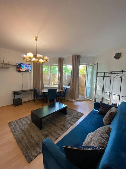 Apartment With Balcony Berlin Luaran gambar