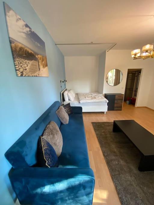 Apartment With Balcony Berlin Luaran gambar